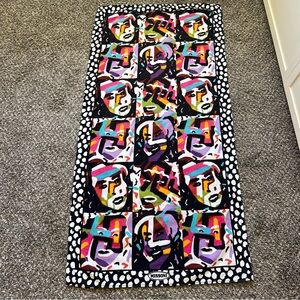 Missoni Pelin Guven Vintage Pop Art Faces Pattern Bath Towel